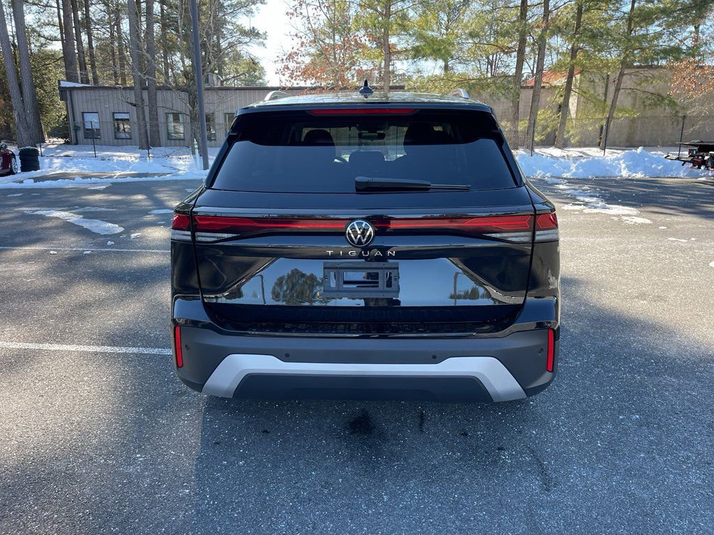 New 2026 Volkswagen Tiguan S FWD image 5