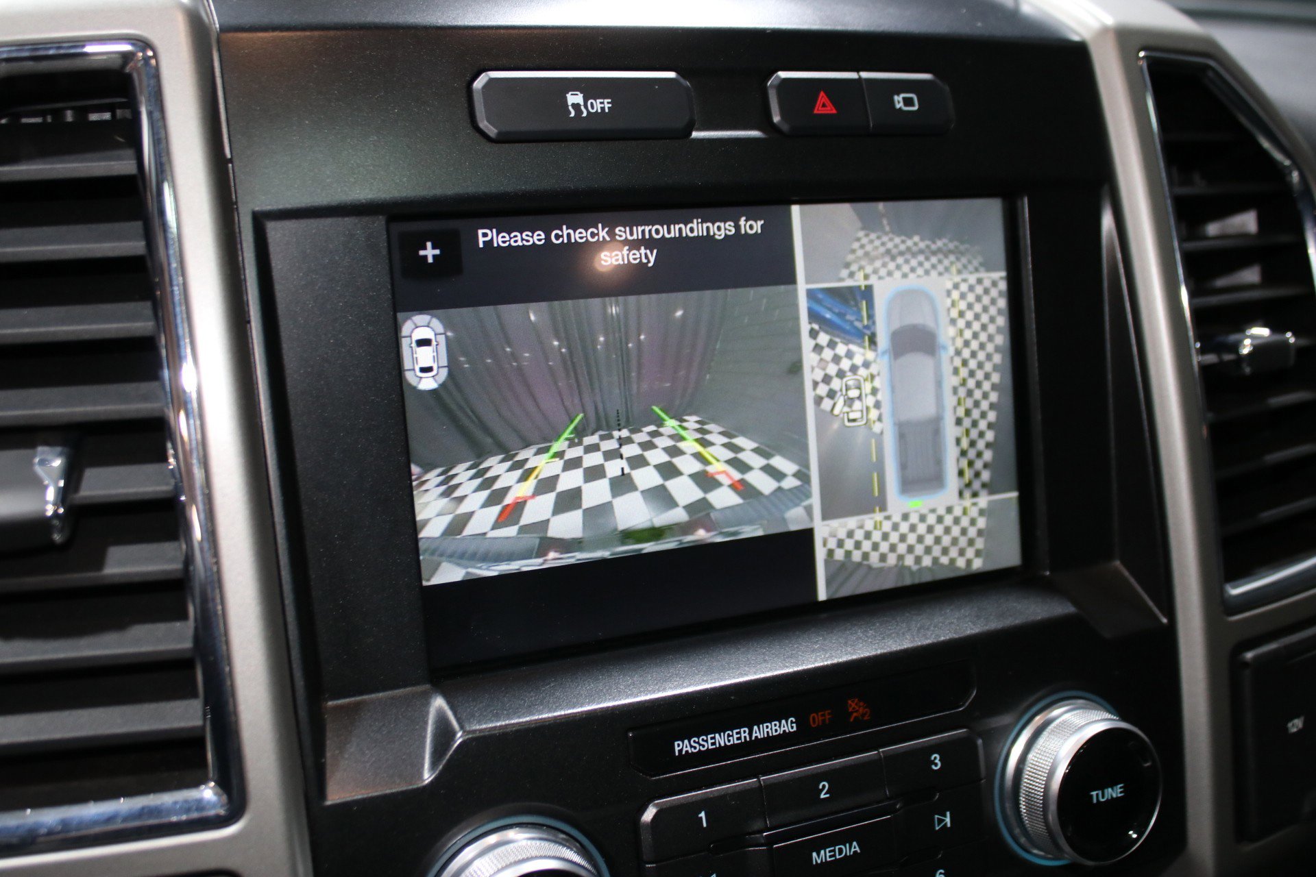 Used 2017 Ford F150 Lariat w/ Equipment Group 502A Luxury image 60