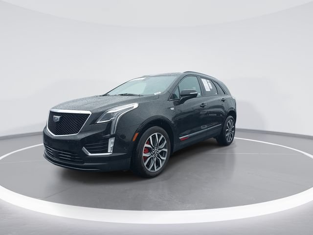 Used 2024 Cadillac XT5 Sportv w/ LPO, Red Accent Package AWD/4WD image 4