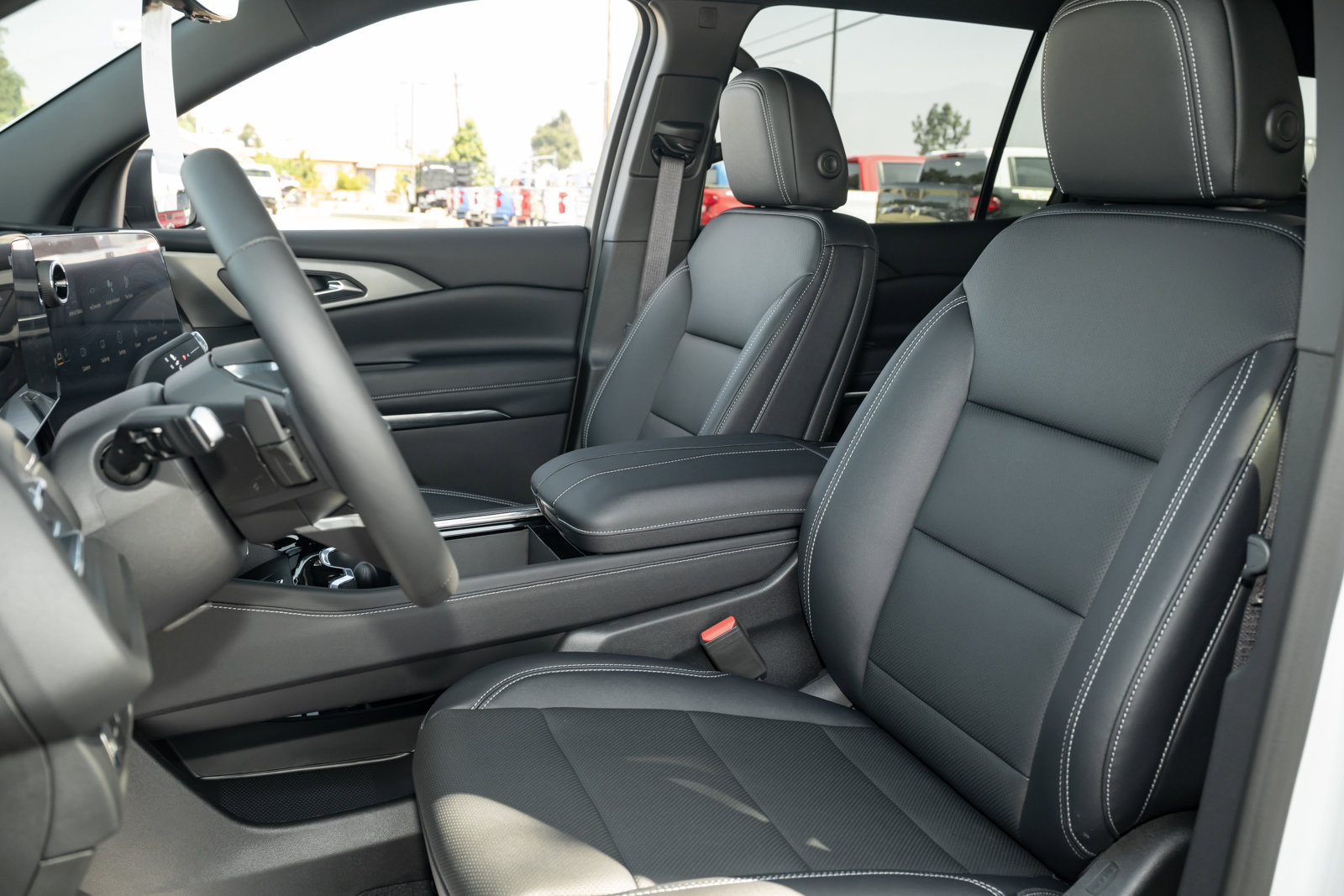 New 2026 Chevrolet Traverse LT w/ Driver Confidence Package image 14