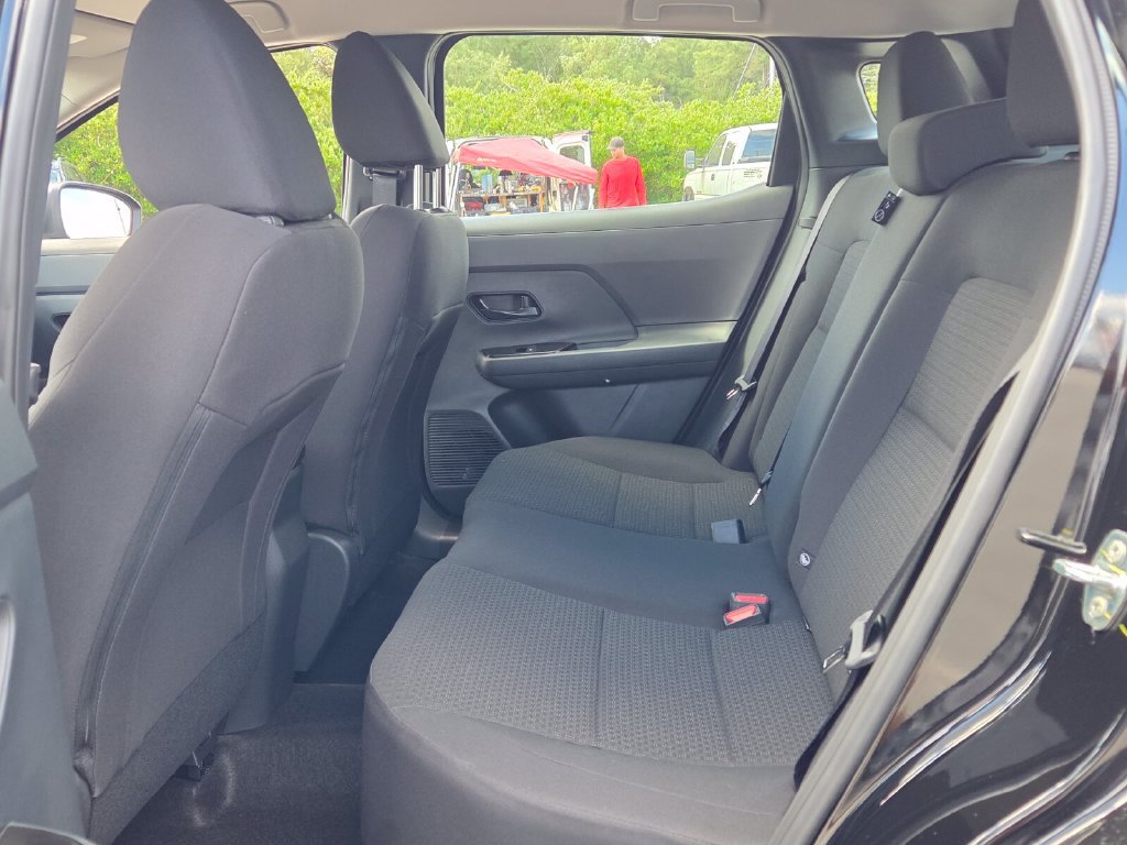 New 2027 Nissan Kicks S FWD image 4