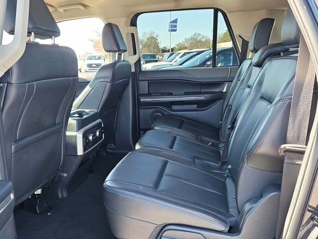 Used 2024 Ford Expedition Max XLT image 12