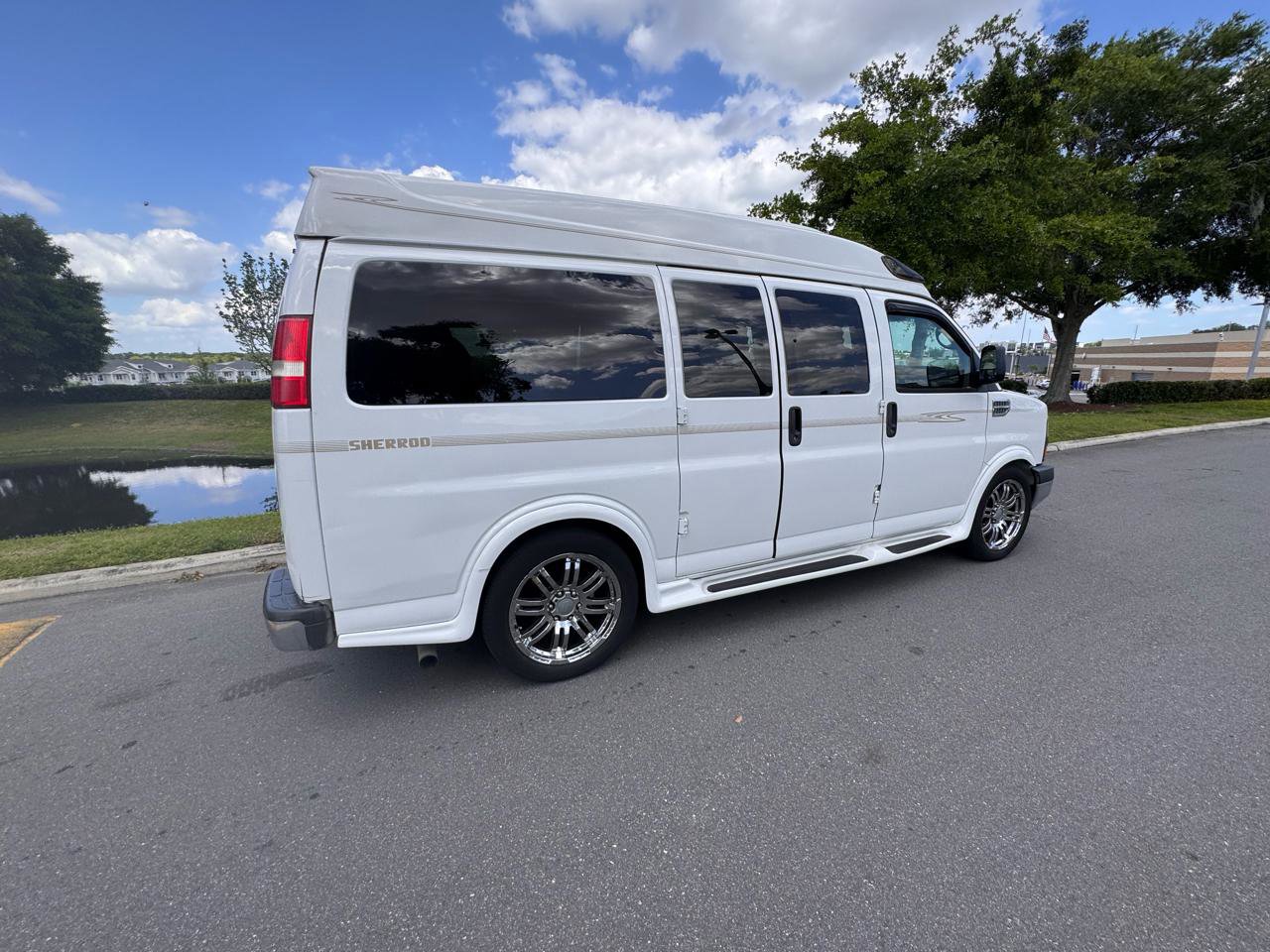 Used 2014 GMC Savana 1500 RWD image 25