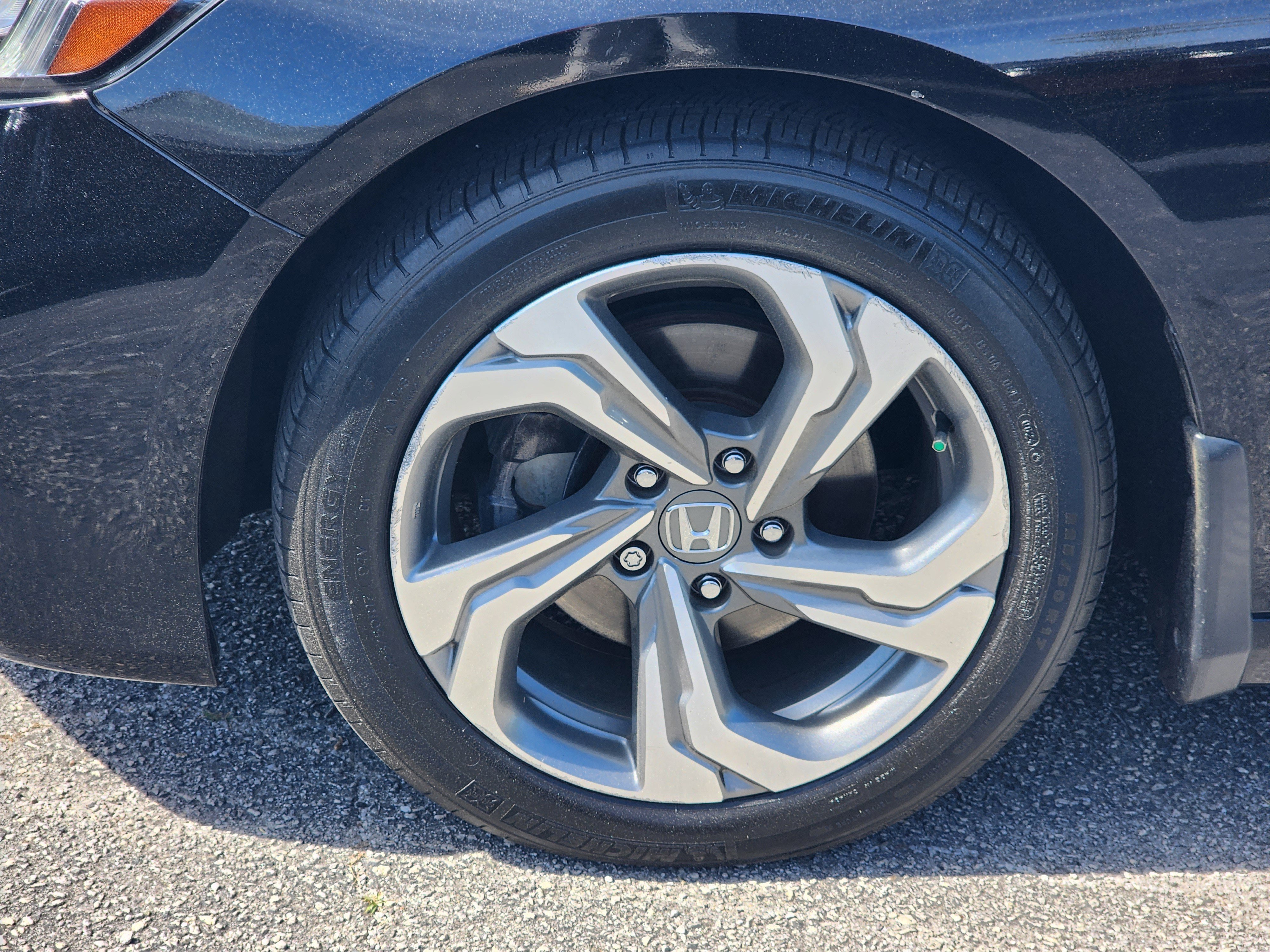 Certified 2019 Honda Accord EX image 10