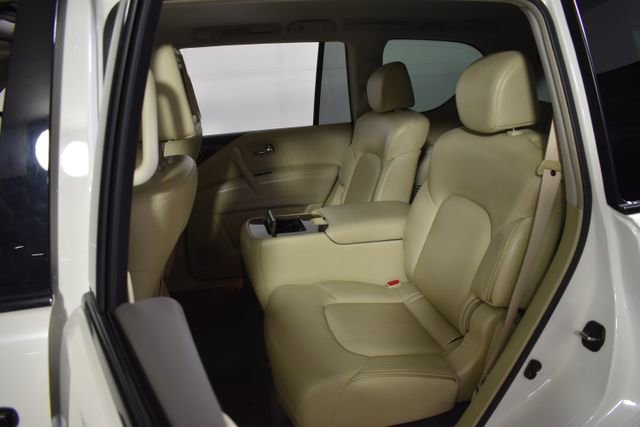 Used 2017 INFINITI QX80 2WD w/ Driver Assistance Package image 31