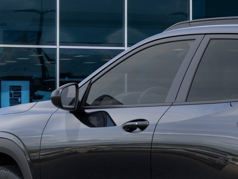 New 2026 Chevrolet Trax LT w/ Midnight Edition FWD image 12