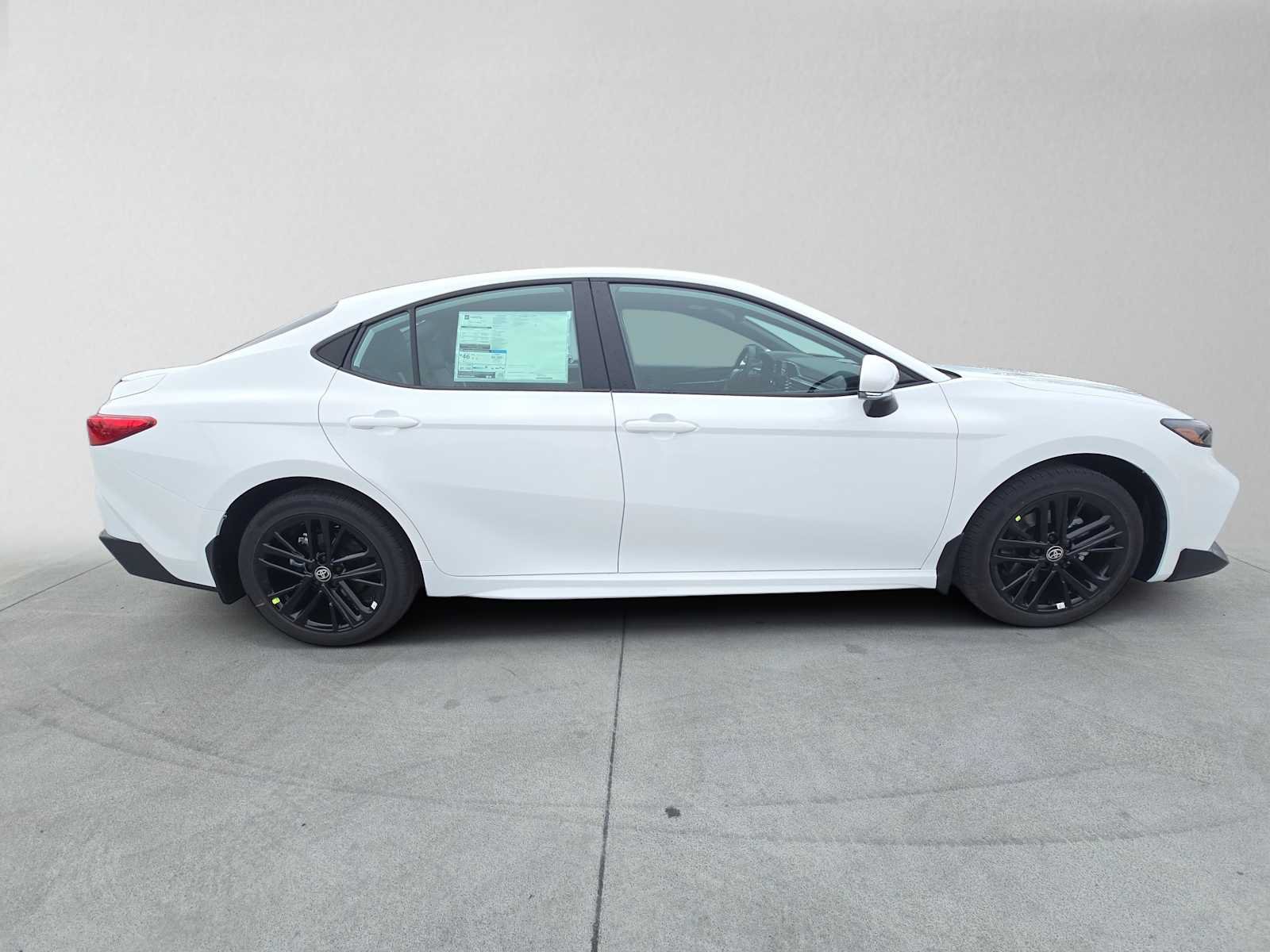 New 2026 Toyota Camry SE AWD/4WD image 2