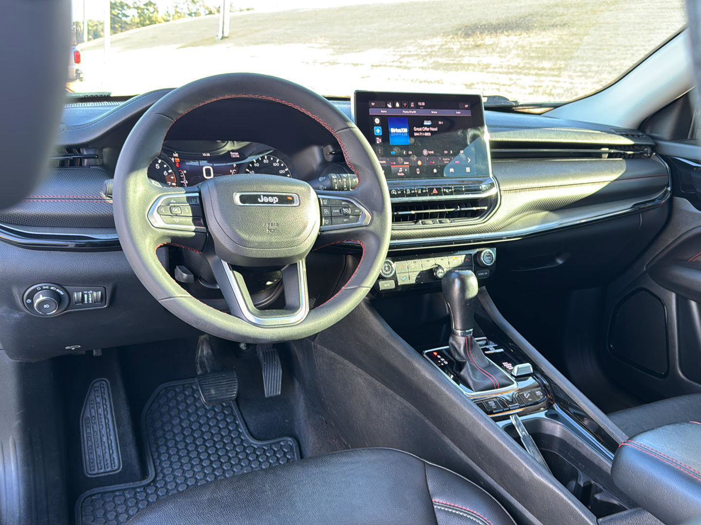 Used 2022 Jeep Compass Trailhawk image 16