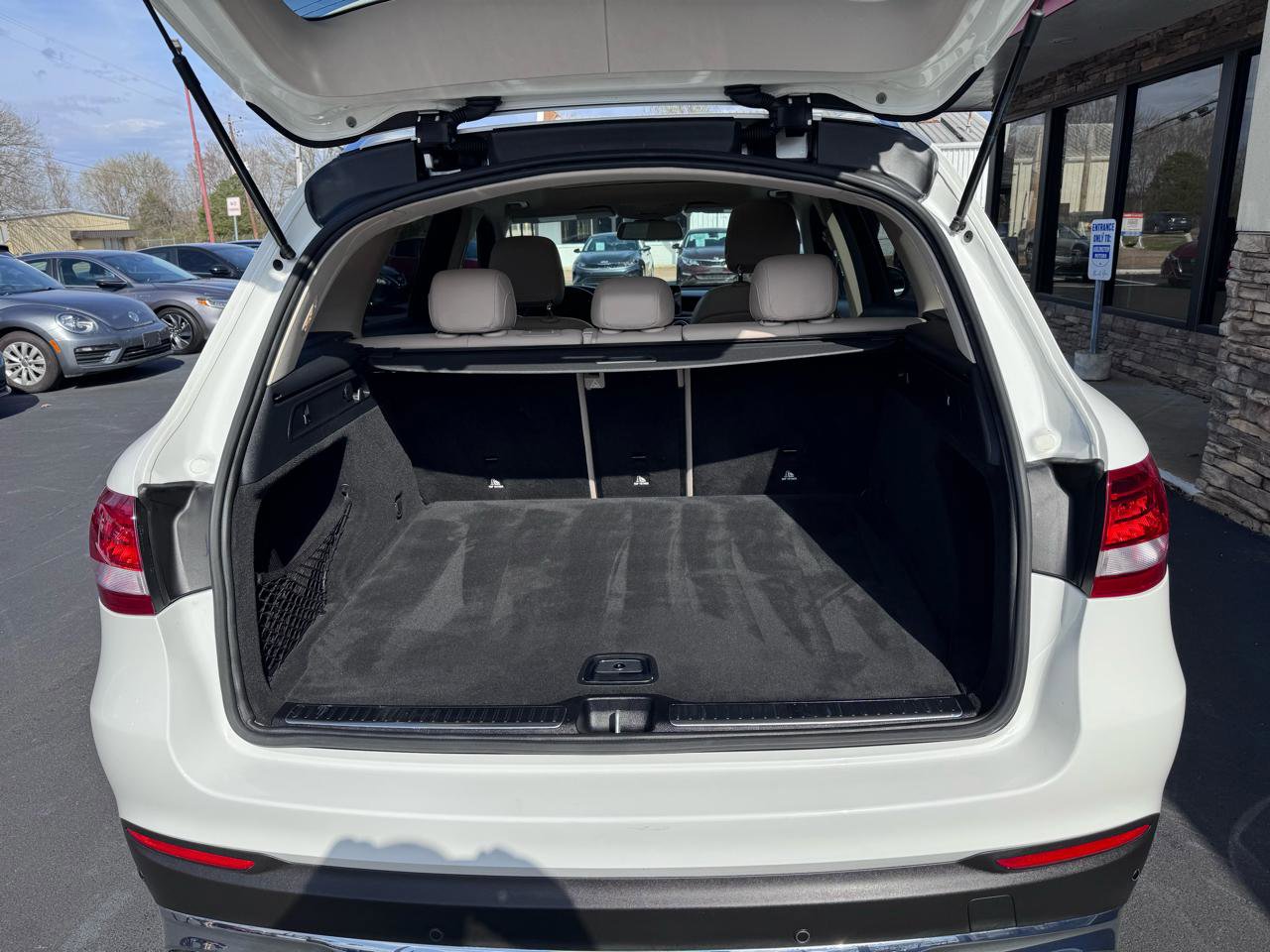 Used 2019 Mercedes-Benz GLC 300 image 6