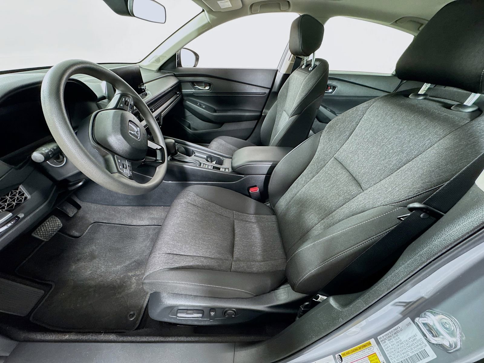 Used 2025 Honda Accord SE image 18