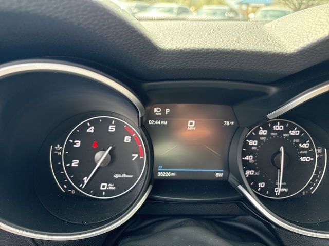 Used 2022 Alfa Romeo Stelvio Ti image 15