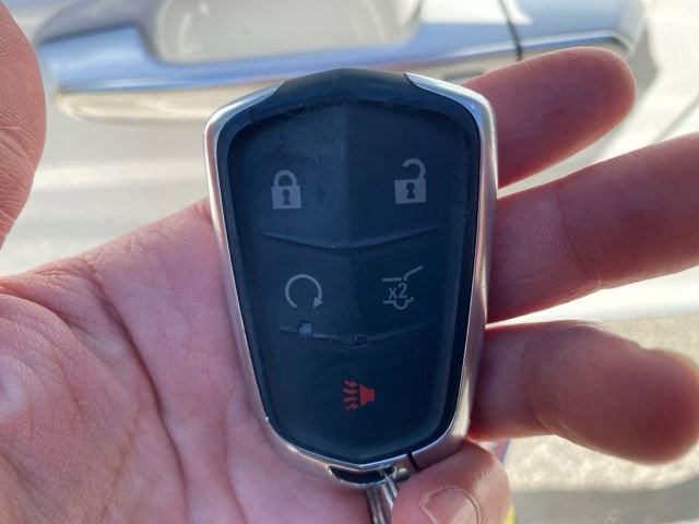 Used 2018 Cadillac XT5 Luxury w/ Driver Awareness Package AWD/4WD image 23