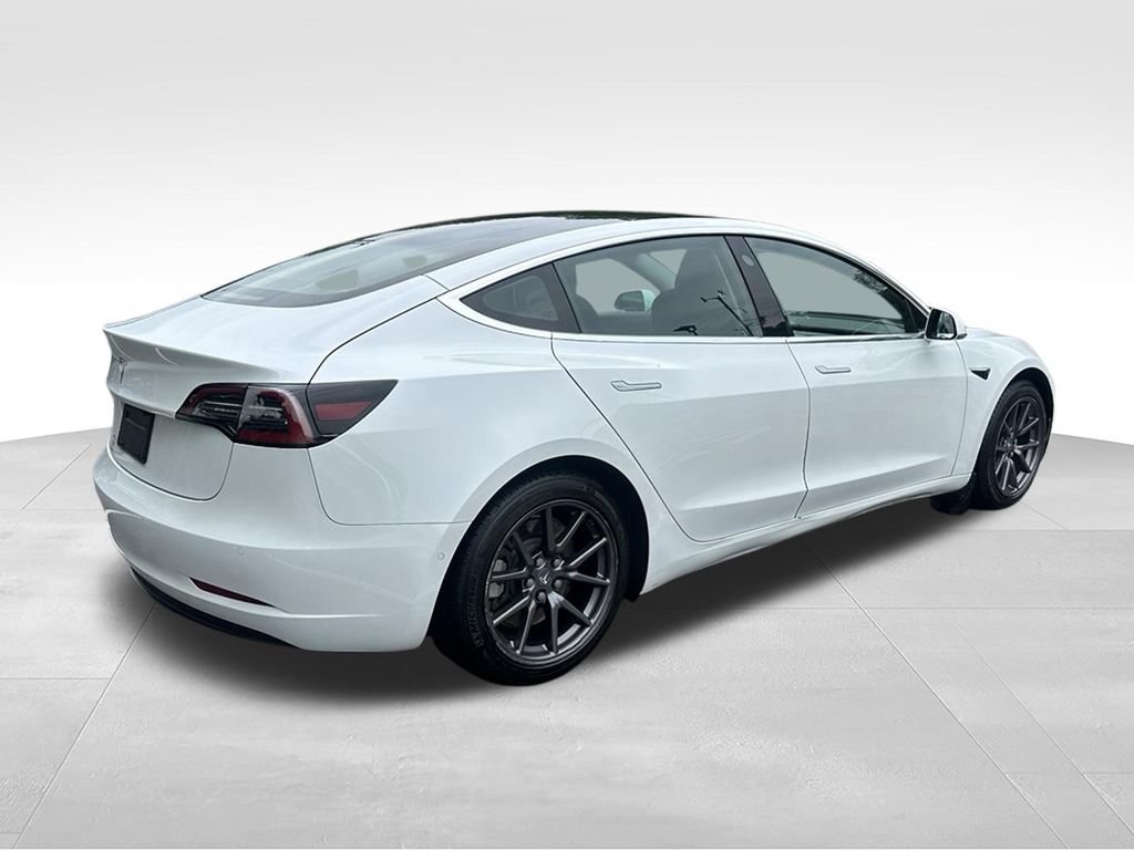 Used 2020 Tesla Model 3 Standard Range Plus RWD image 7