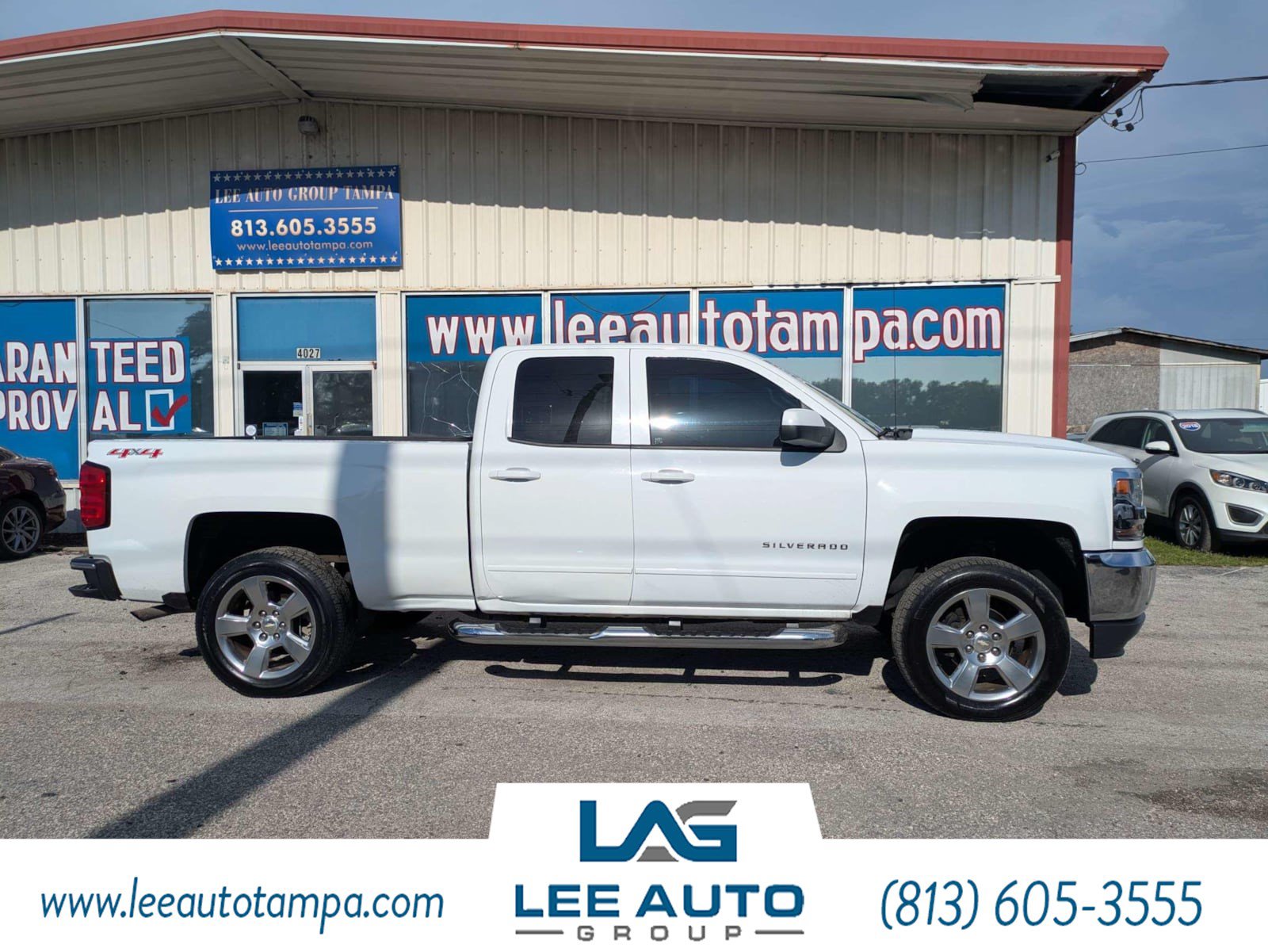 Used 2017 Chevrolet Silverado 1500 LT w/ LT Convenience Package AWD/4WD image 2