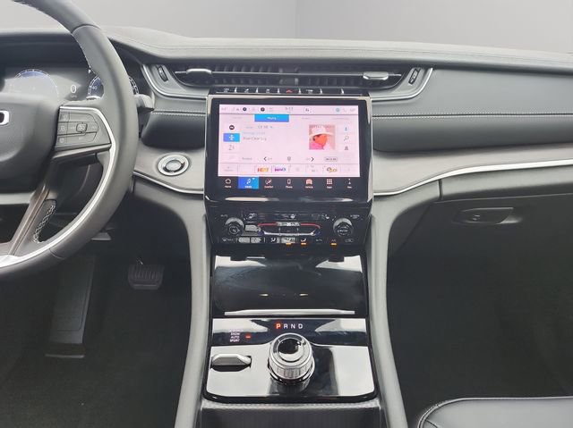 New 2025 Jeep Grand Cherokee L Limited image 15
