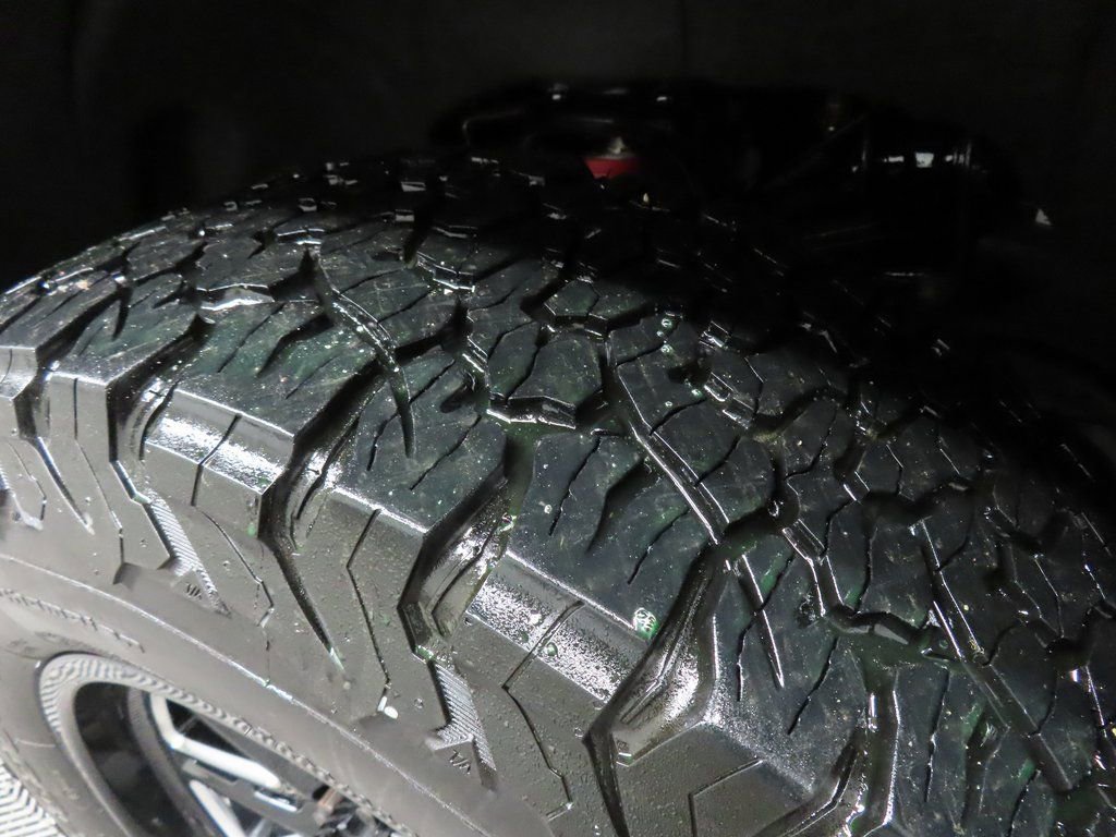 Used 2024 GMC Sierra 3500 Denali w/ Denali Reserve Package image 7