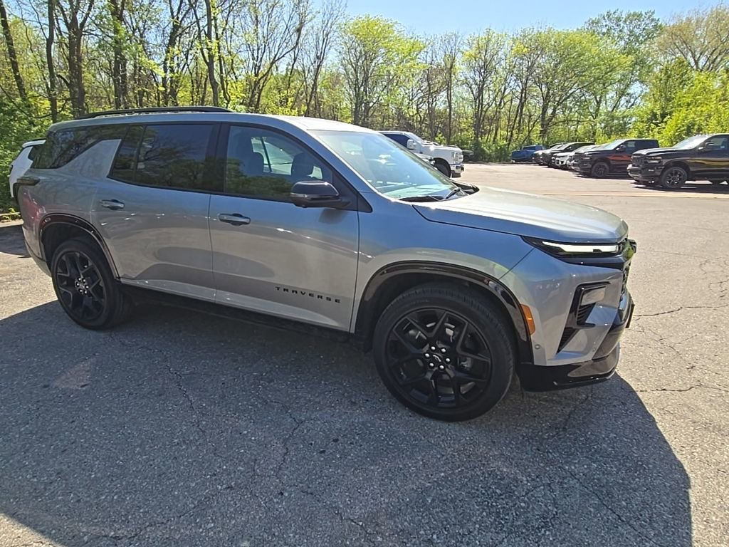 Used 2026 Chevrolet Traverse RS w/ LPO, Floor Liner Package image 10