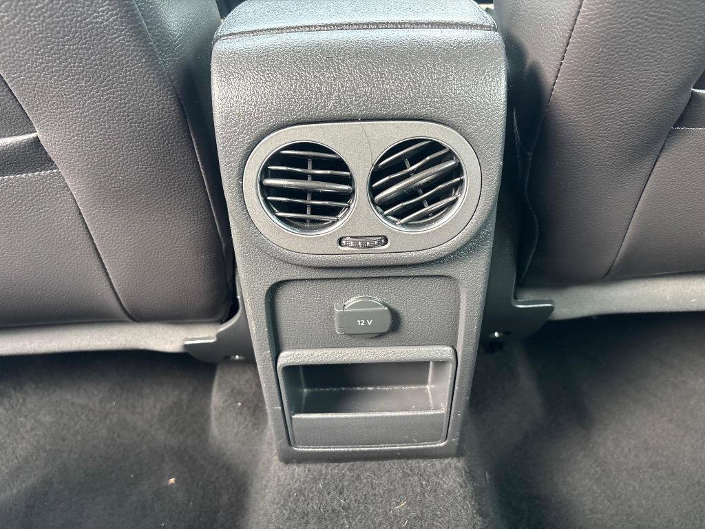 Used 2016 Volkswagen Tiguan S FWD image 27