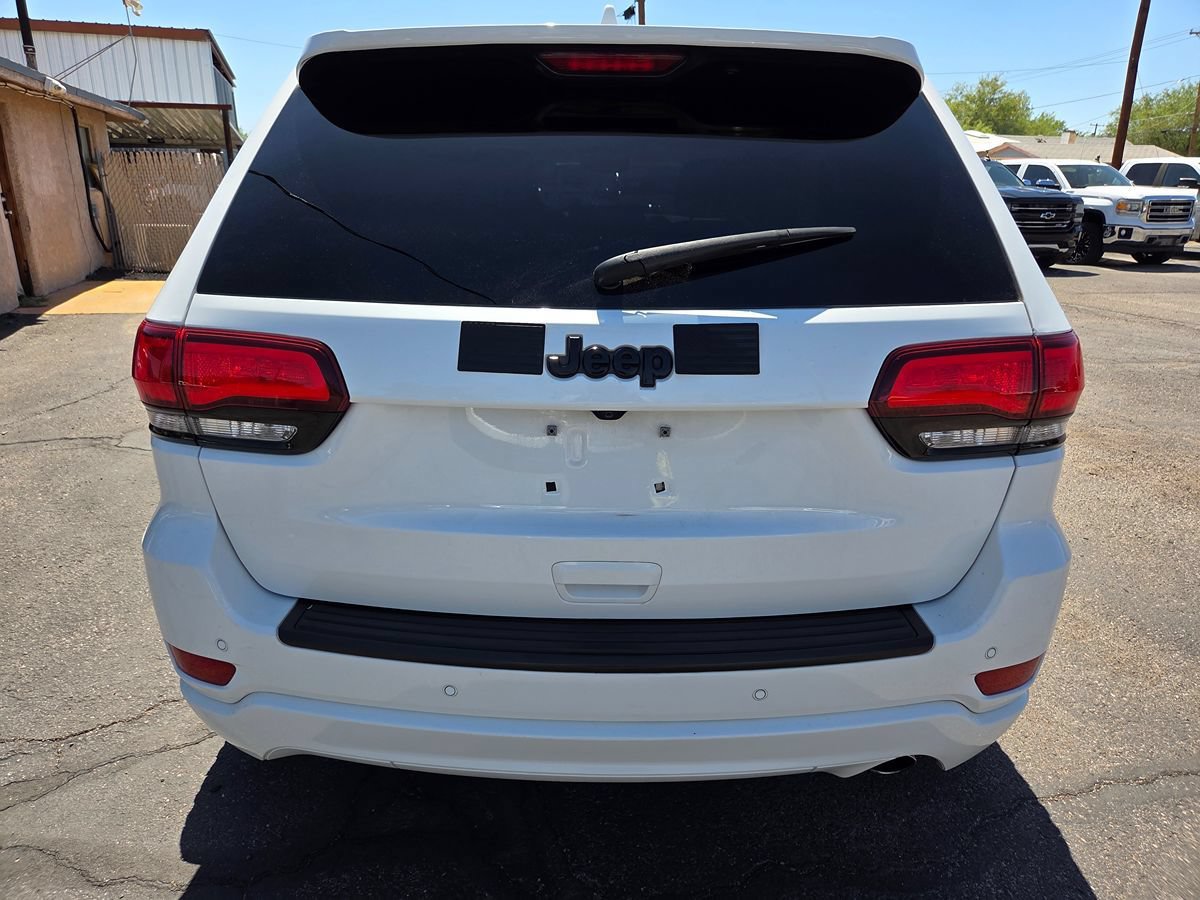 Used 2018 Jeep Grand Cherokee Altitude RWD image 11