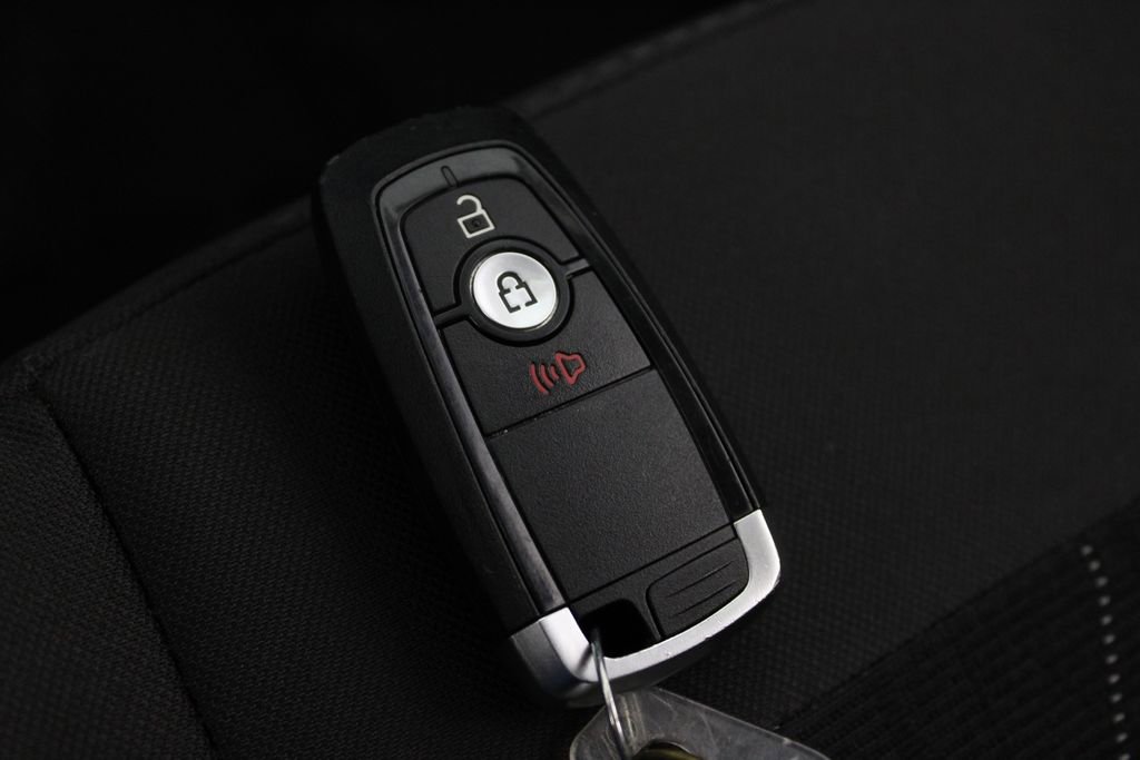 Used 2021 Ford EcoSport SE image 31