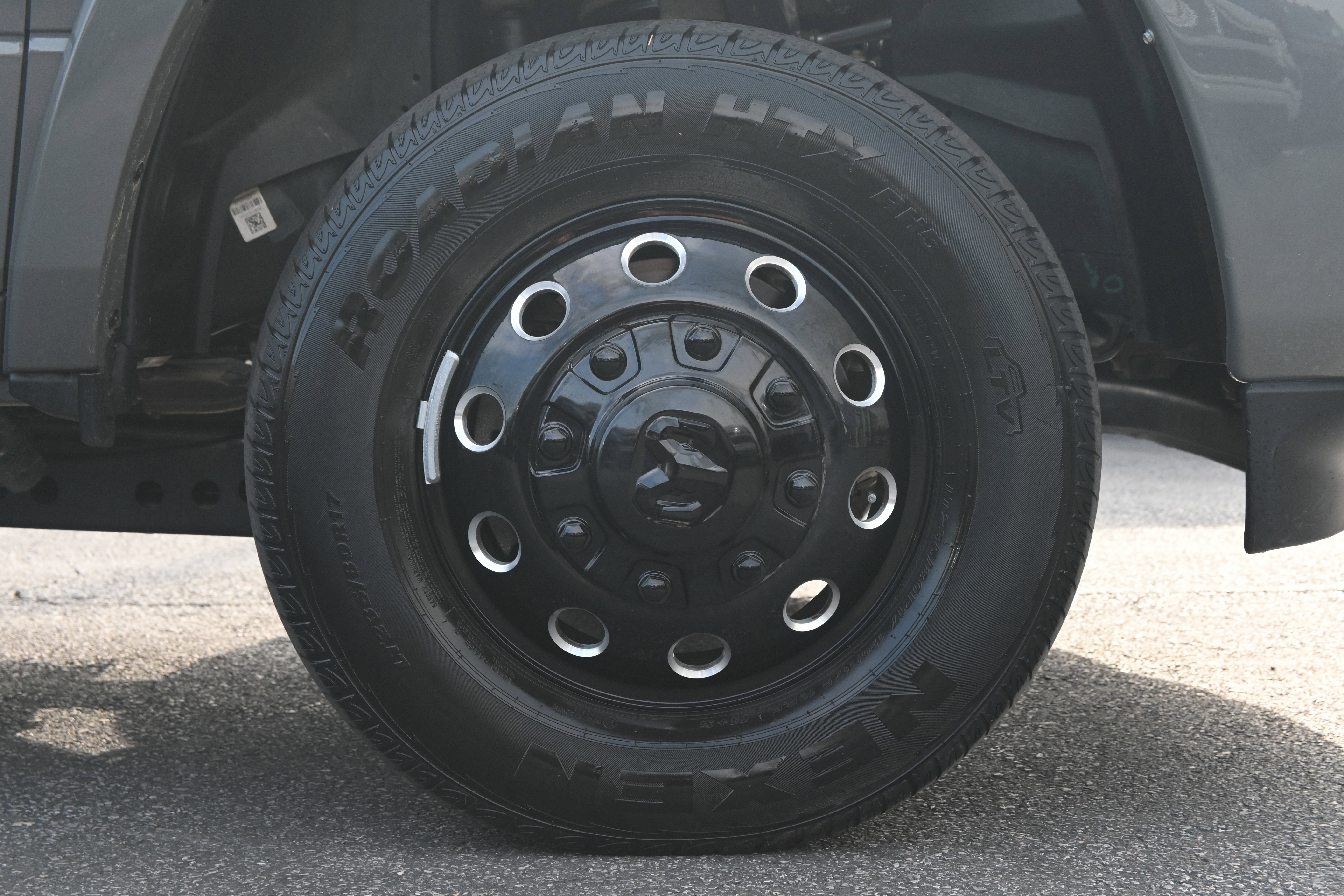 Used 2025 RAM 3500 Limited image 25