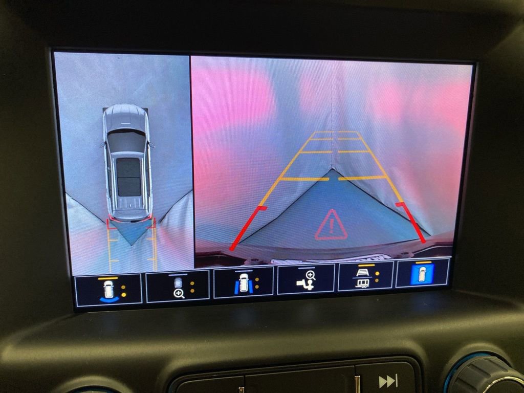 Used 2024 GMC Terrain Denali w/ Denali Premium Package image 19