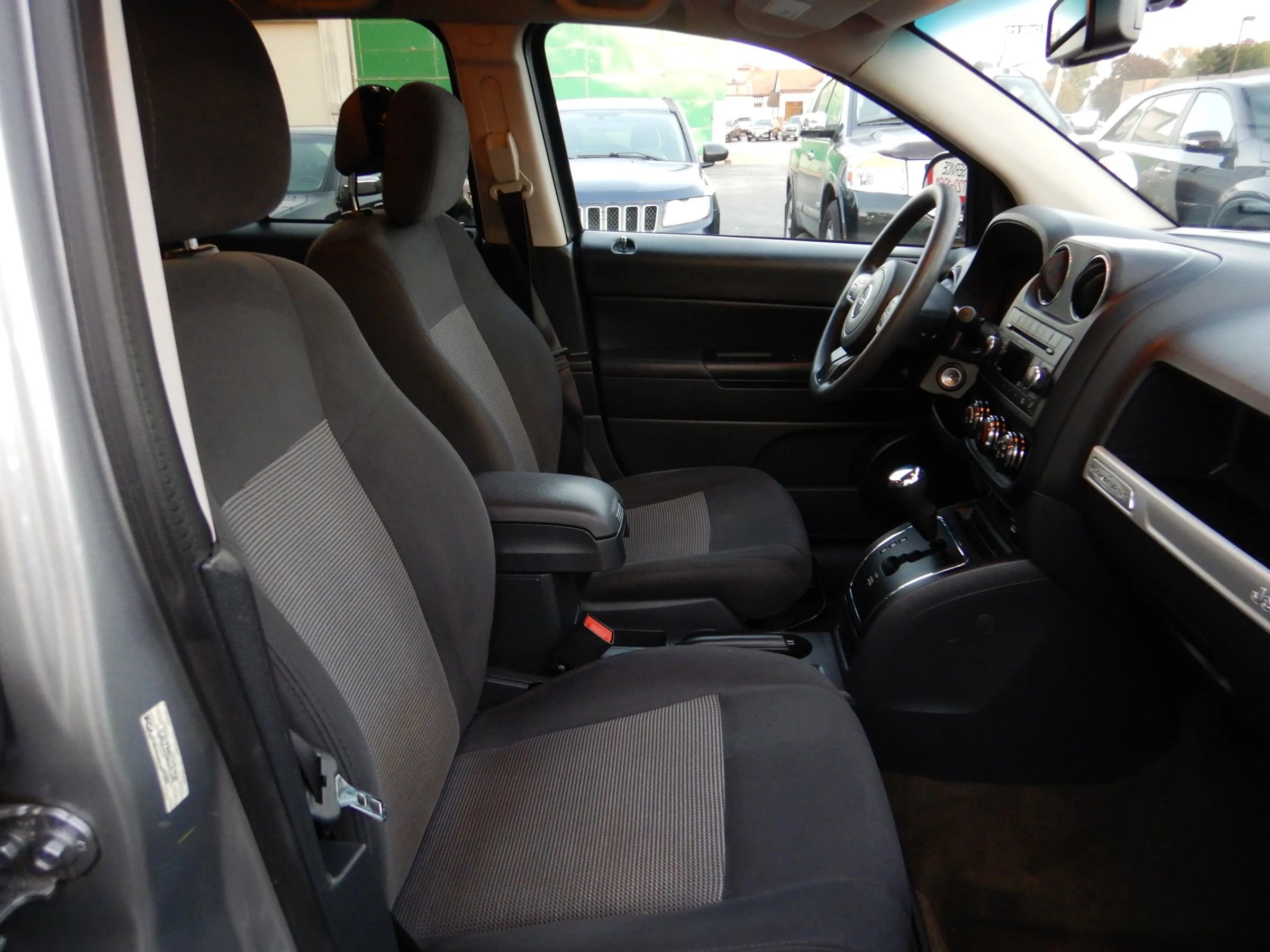 Used 2016 Jeep Compass Sport w/ Power Value Group image 15