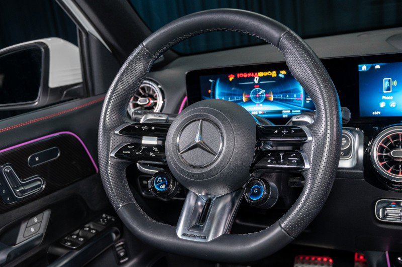 Certified 2025 Mercedes-Benz GLB 35 AMG 4MATIC image 16