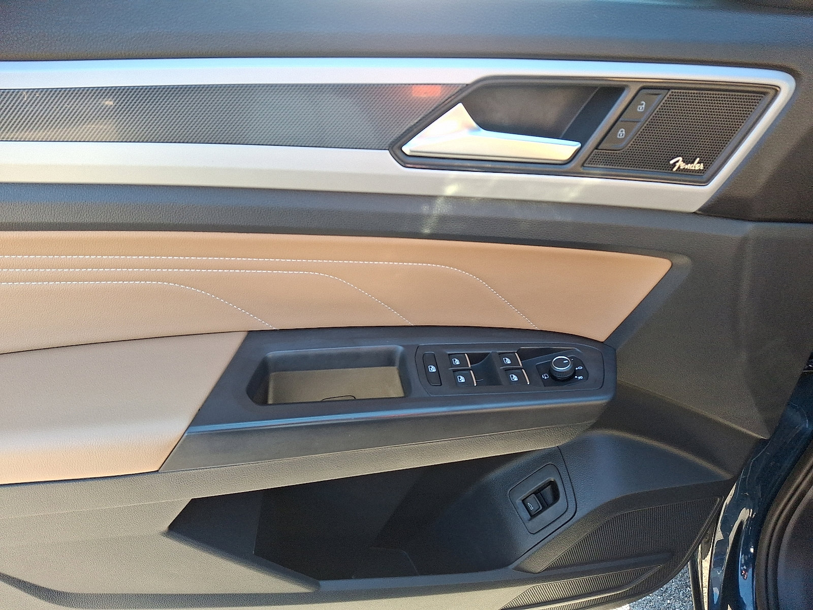 Used 2022 Volkswagen Atlas Cross Sport SEL Premium R-Line image 14