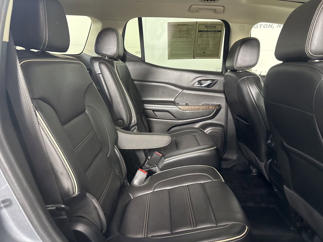 Used 2022 GMC Acadia Denali w/ Denali Ultimate Package image 28