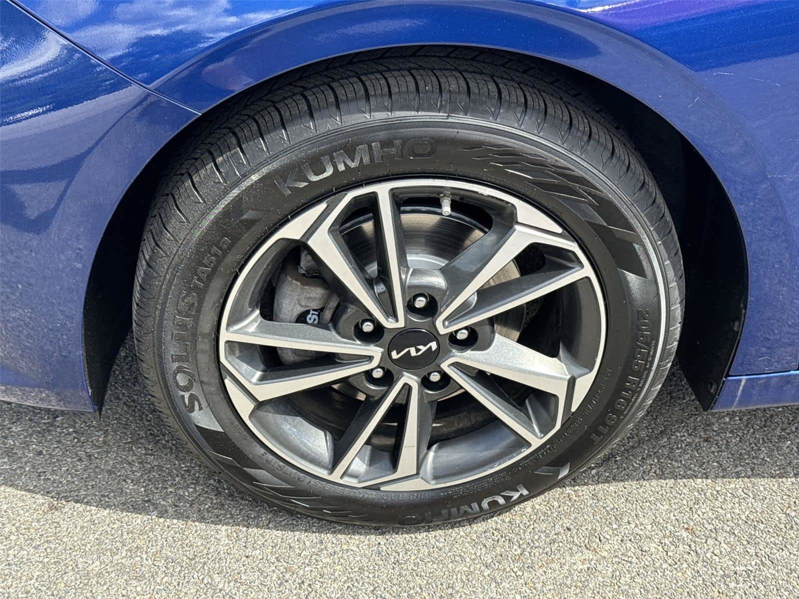 Used 2023 Kia Forte LXS w/ LXS Technology Package FWD image 10