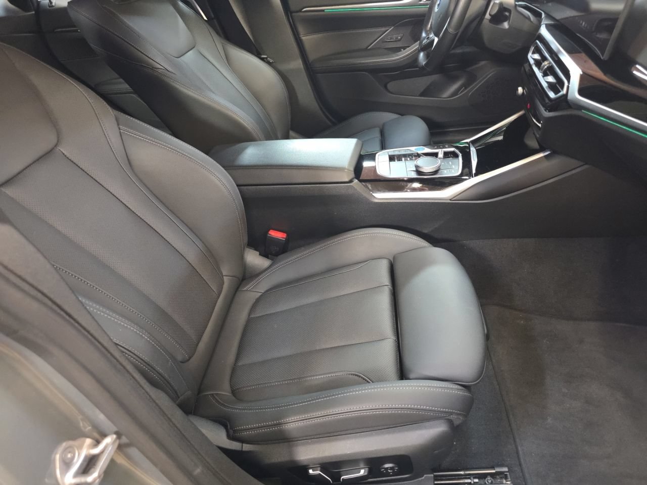 Used 2024 BMW i4 xDrive40i AWD/4WD image 16