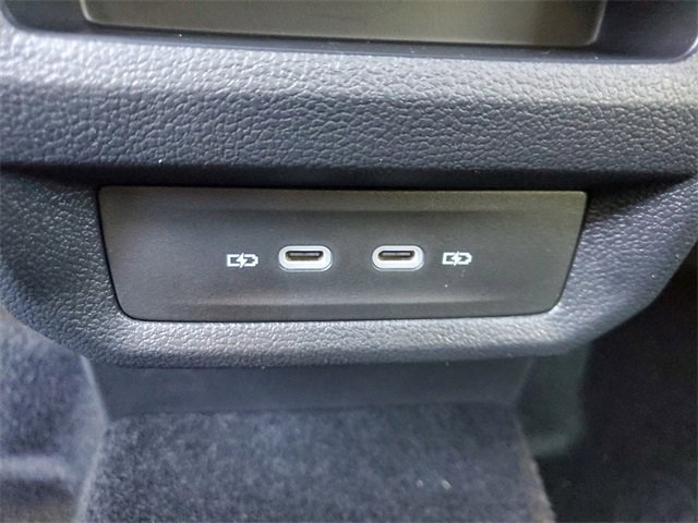 New 2026 Volkswagen Taos SE image 12