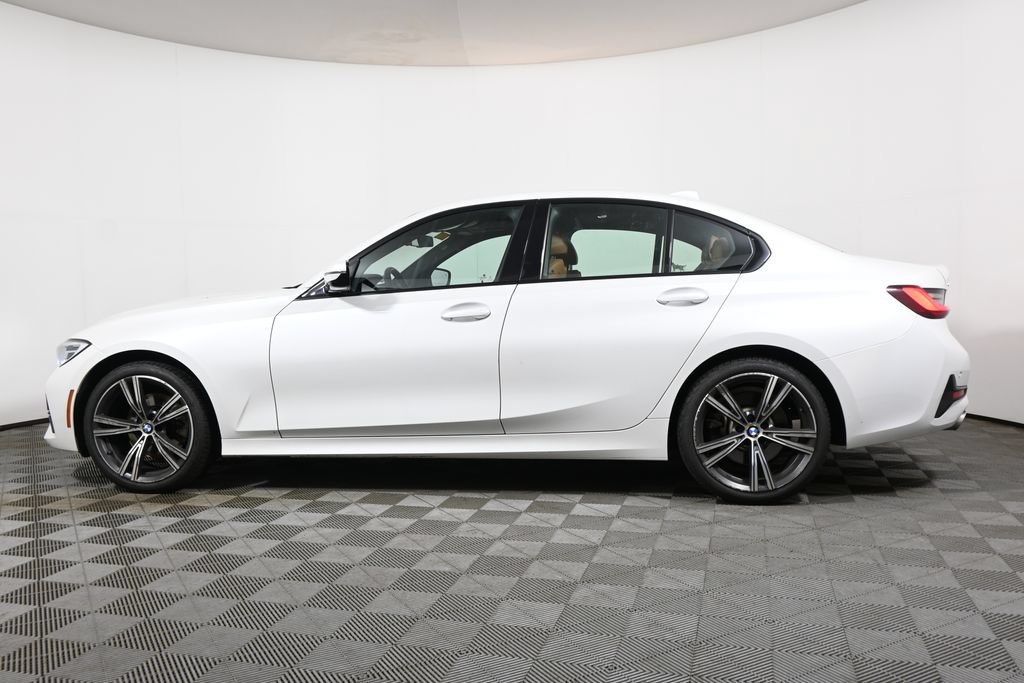 Used 2022 BMW 330i xDrive Sedan w/ Premium Package AWD/4WD image 2