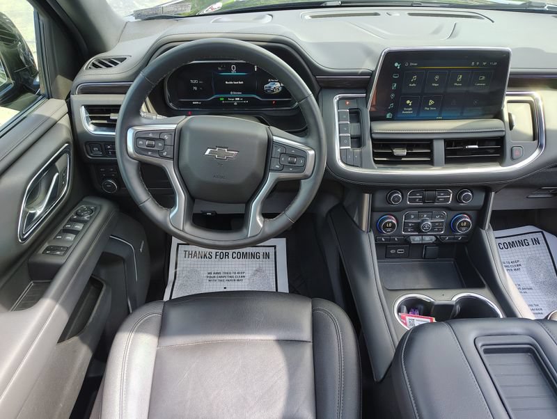 Used 2024 Chevrolet Suburban Z71 w/ Luxury Package AWD/4WD image 30