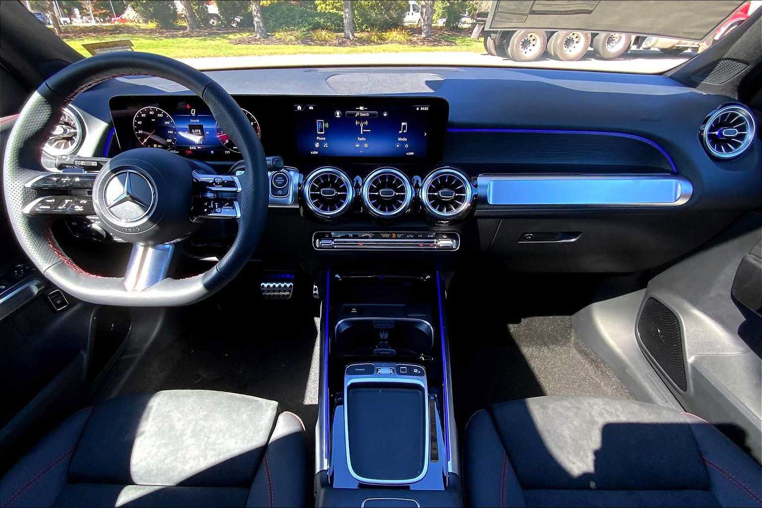 Certified 2026 Mercedes-Benz GLB 250 4MATIC image 5
