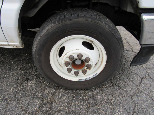 Used 2023 Ford E-450 and Econoline 450 Super Duty w/ Power Windows & Locks Group image 10