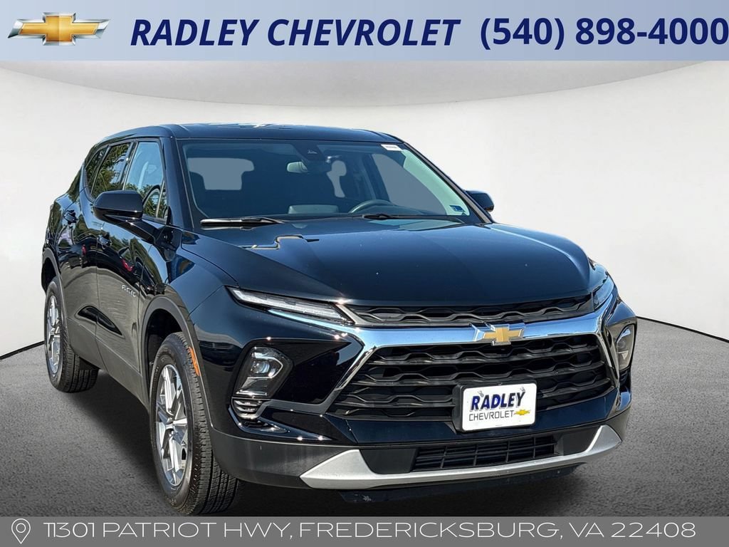 Used 2025 Chevrolet Blazer LT FWD image 21