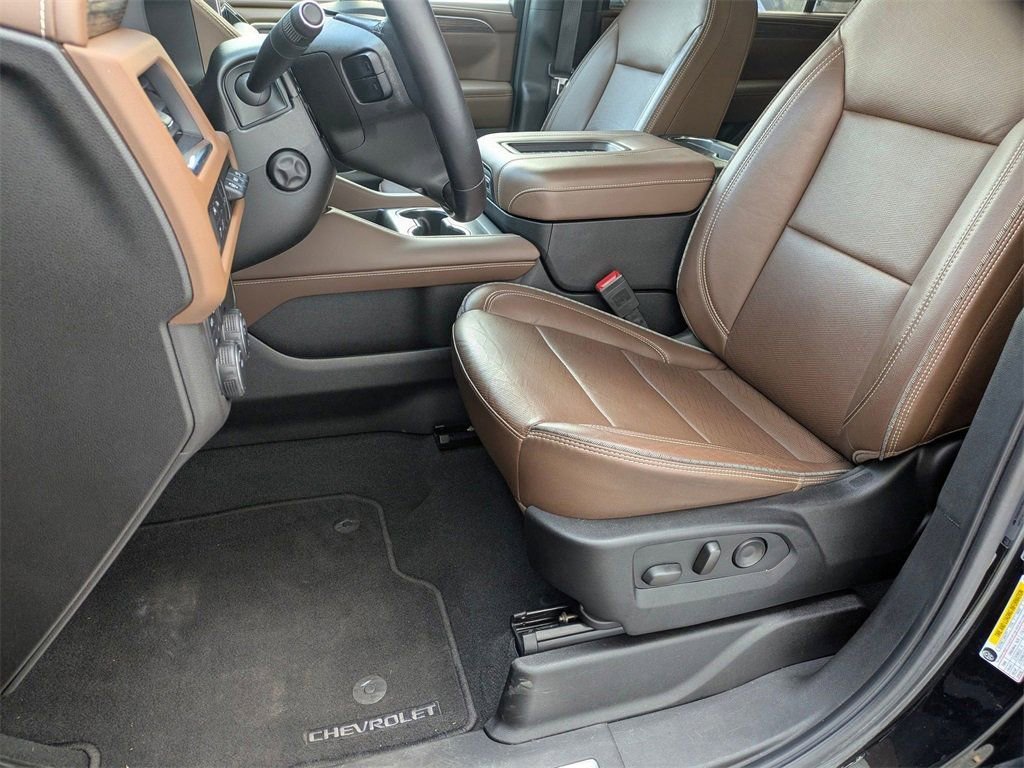 Certified 2021 Chevrolet Suburban High Country image 12