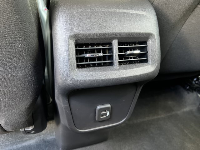 Used 2024 Chevrolet Equinox LT FWD image 22