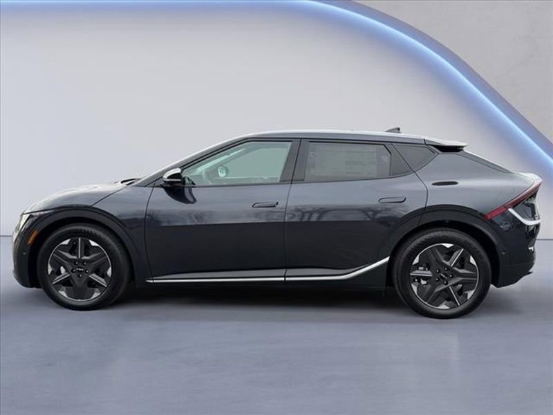 New 2025 Kia EV6 Light w/ Light LR Technology Package RWD image 6