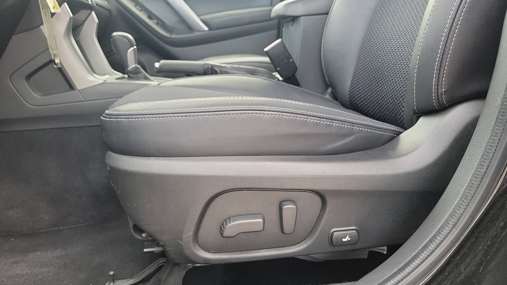 Used 2018 Subaru Forester 2.0XT Premium AWD/4WD image 16