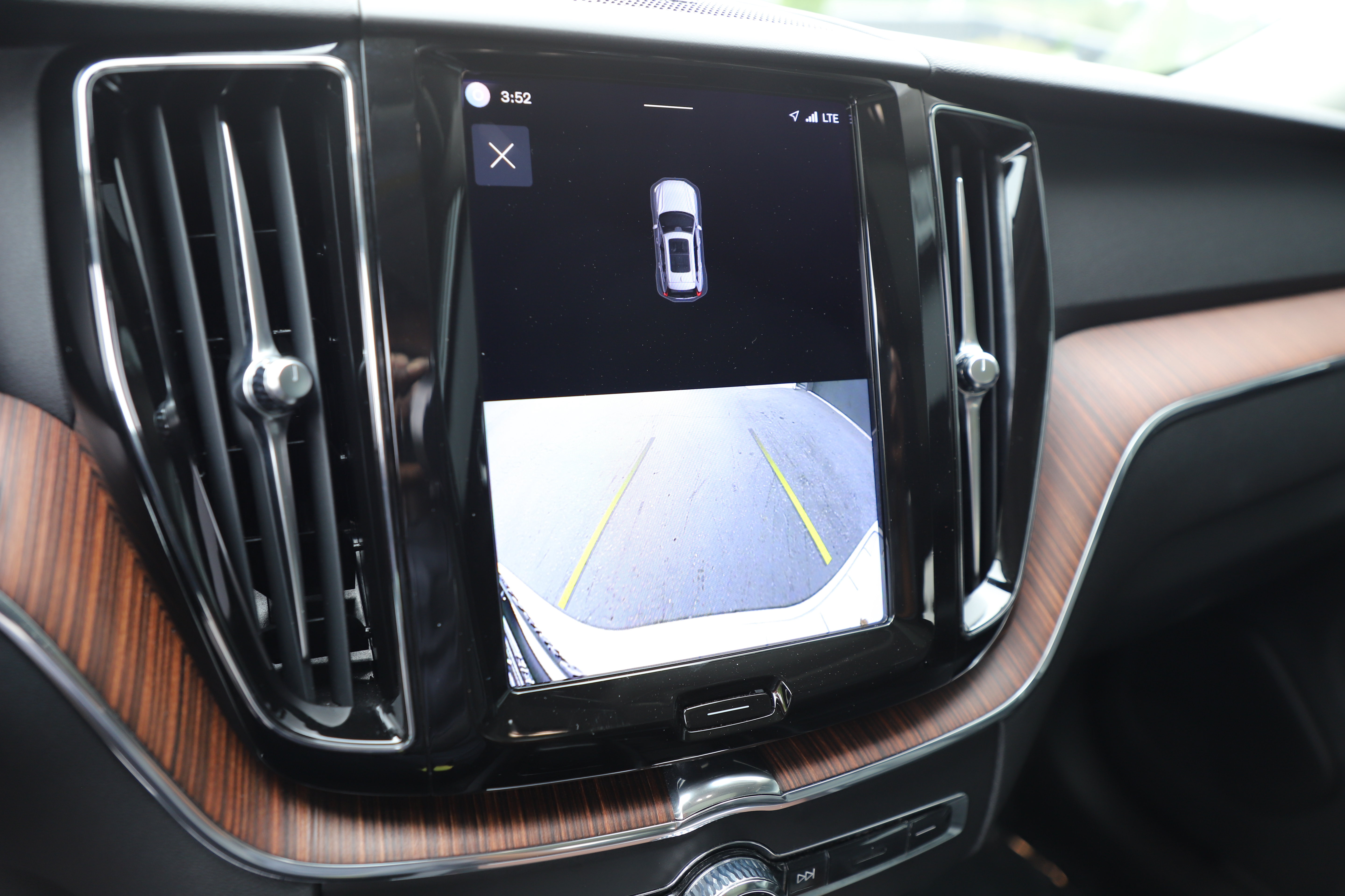 Used 2023 Volvo XC60 B5 Plus w/ Climate Package AWD/4WD image 19