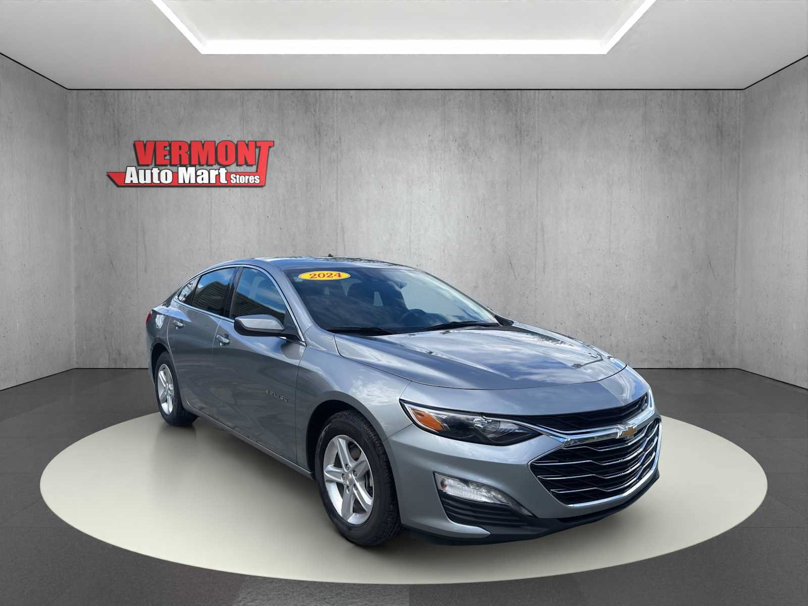 Used 2024 Chevrolet Malibu LT FWD image 1