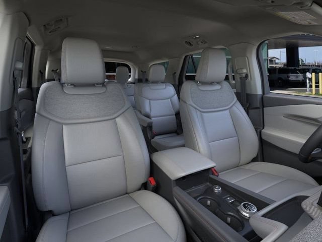 Used 2026 Ford Explorer Active w/ Active Comfort Package RWD image 10