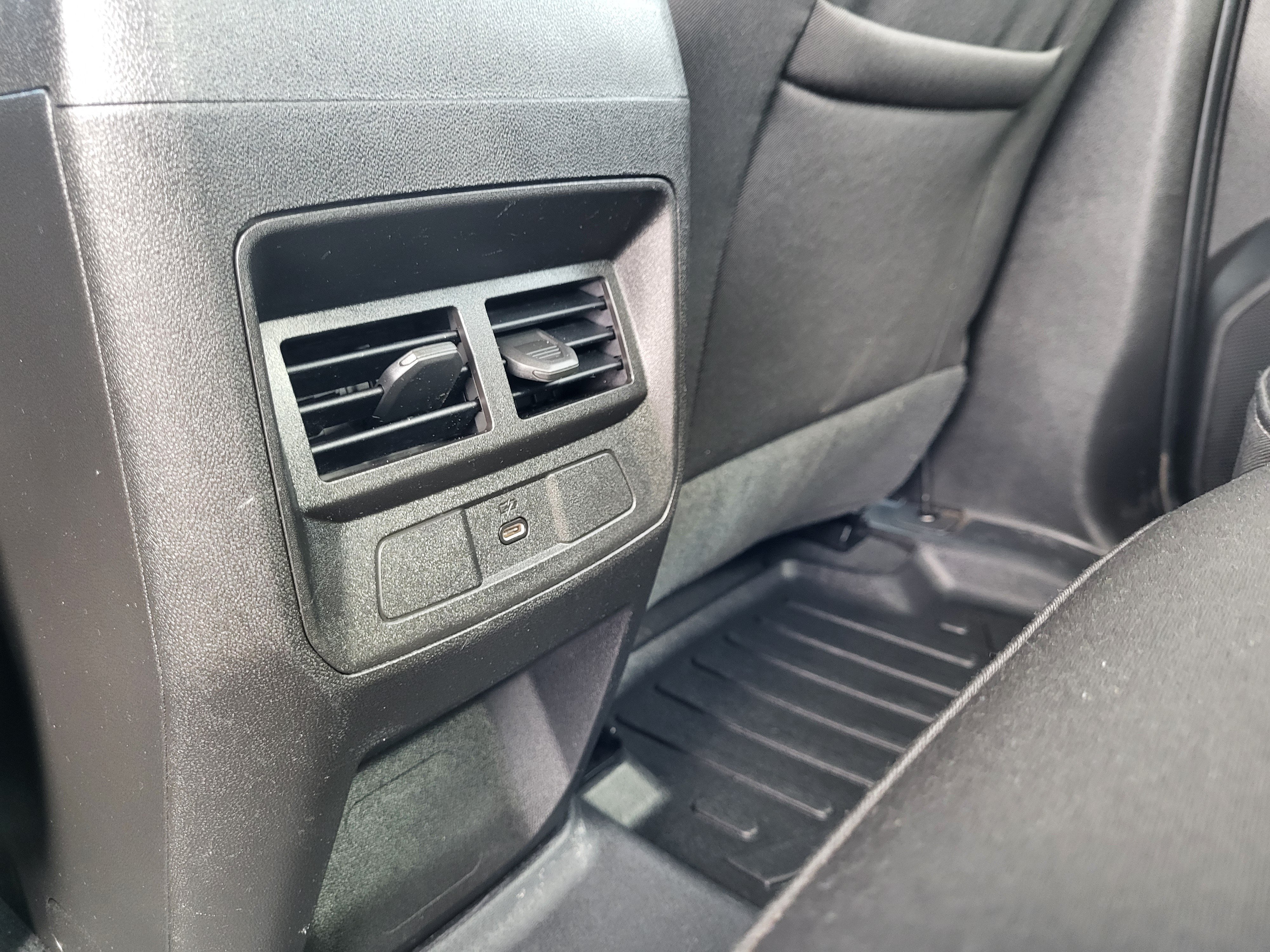 Used 2023 Chevrolet Colorado LT AWD/4WD image 26