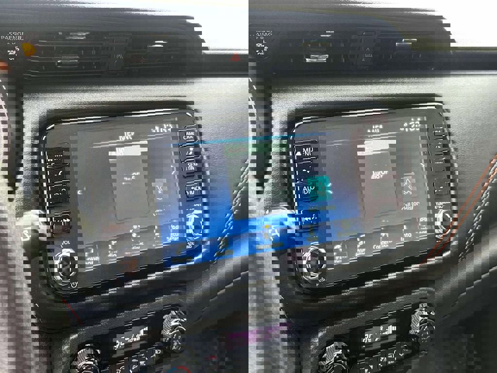 Certified 2024 Nissan Kicks SR image 22