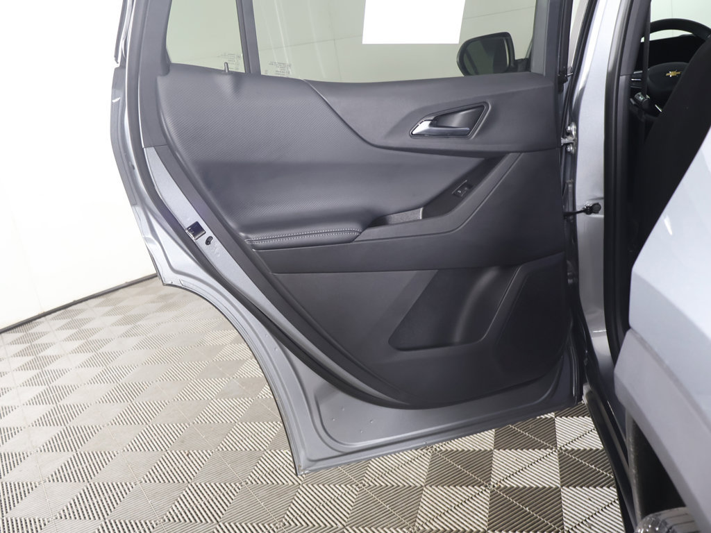 Used 2026 Chevrolet Equinox LT FWD image 27