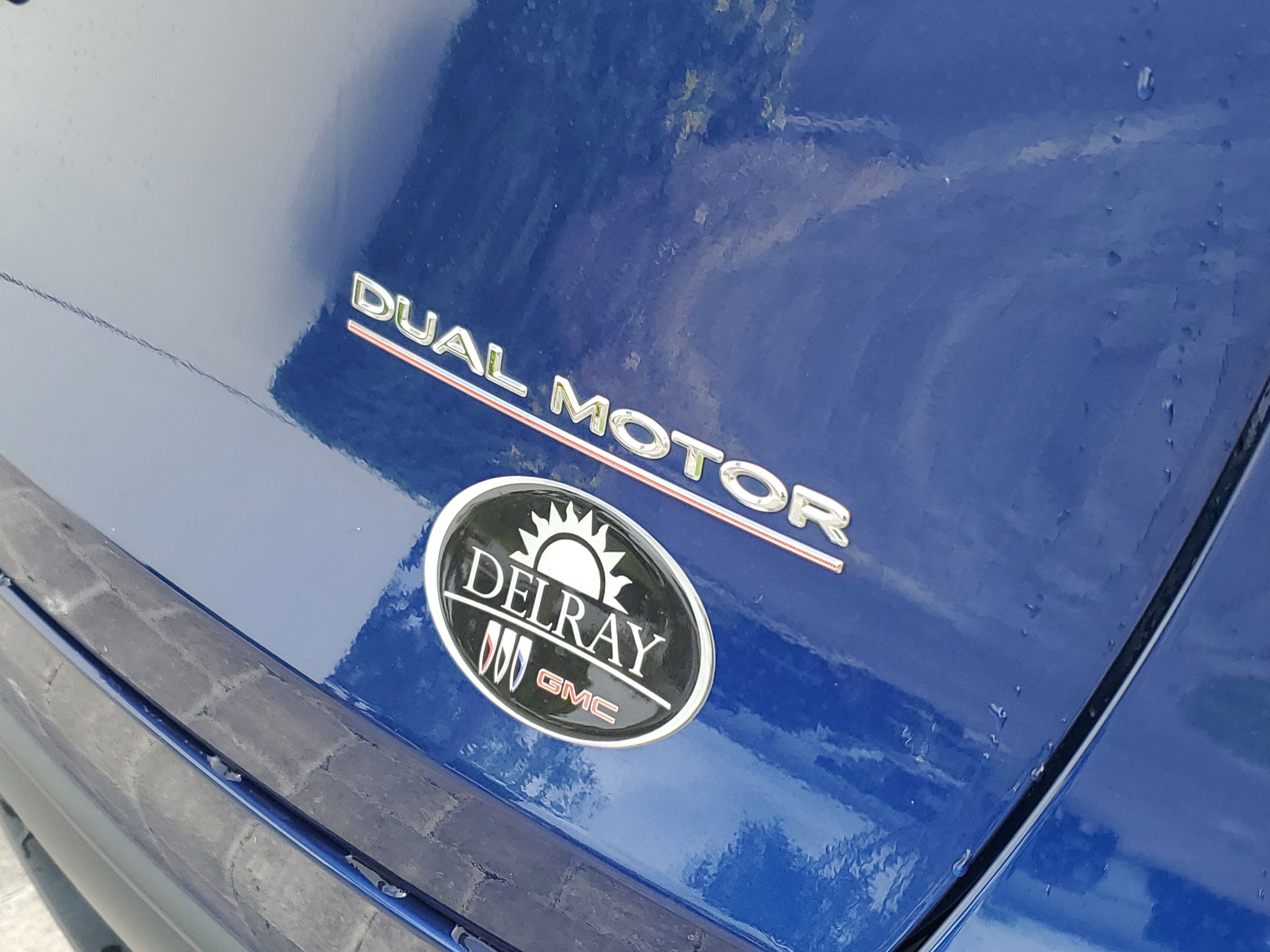 Used 2023 Tesla Model Y Performance image 8