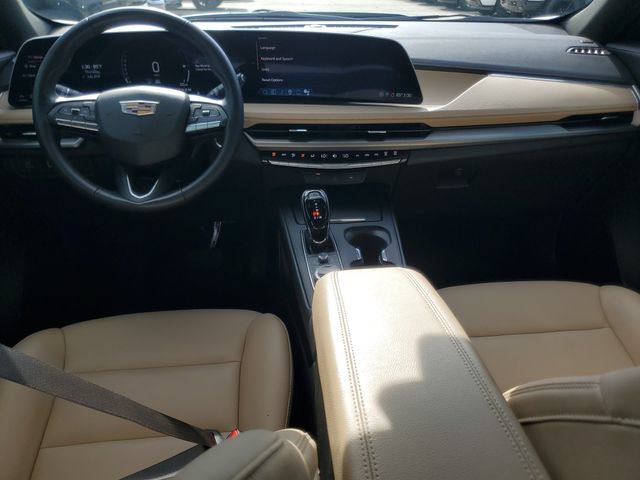 Certified 2024 Cadillac XT4 Luxury FWD image 15